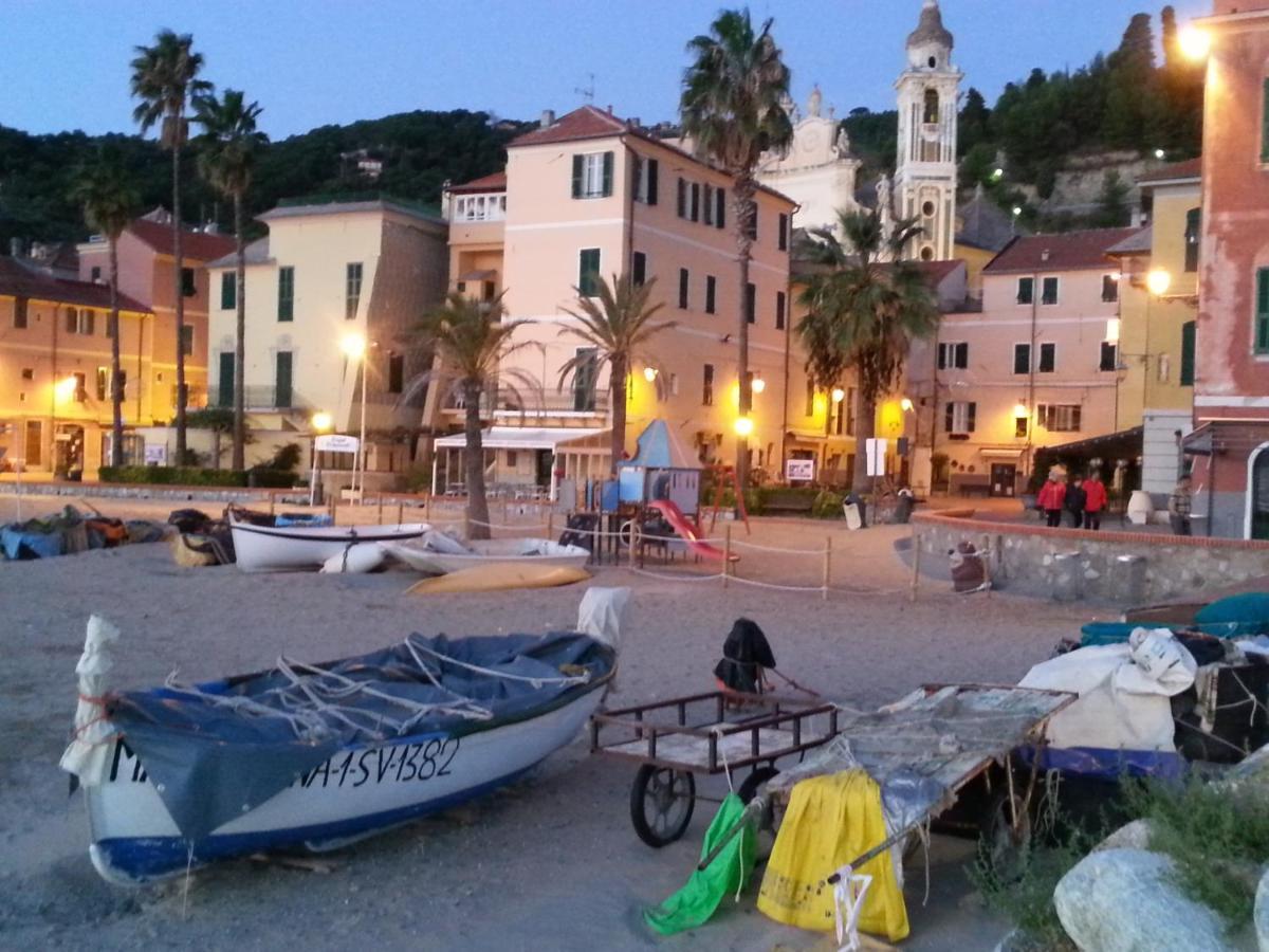 Tipica Casa Ligure In Pietra - Garlenda Centro - Typical Ligurian Stone House Villa ภายนอก รูปภาพ