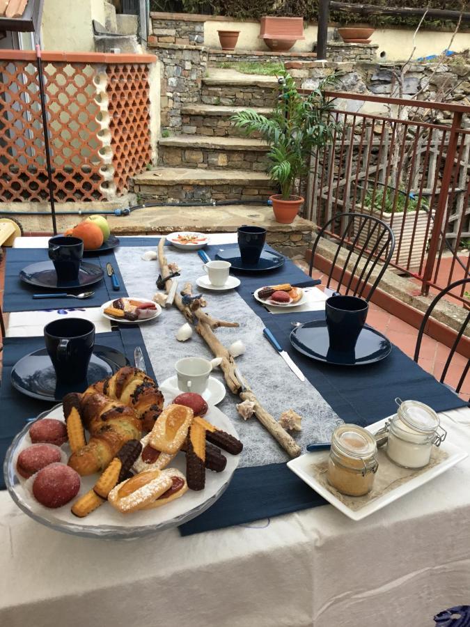 Tipica Casa Ligure In Pietra - Garlenda Centro - Typical Ligurian Stone House Villa ภายนอก รูปภาพ